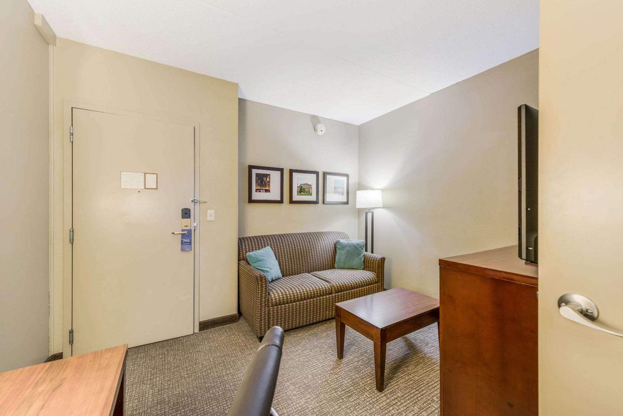 Comfort Suites Chicago O'Hare Airport Schiller Park Ngoại thất bức ảnh