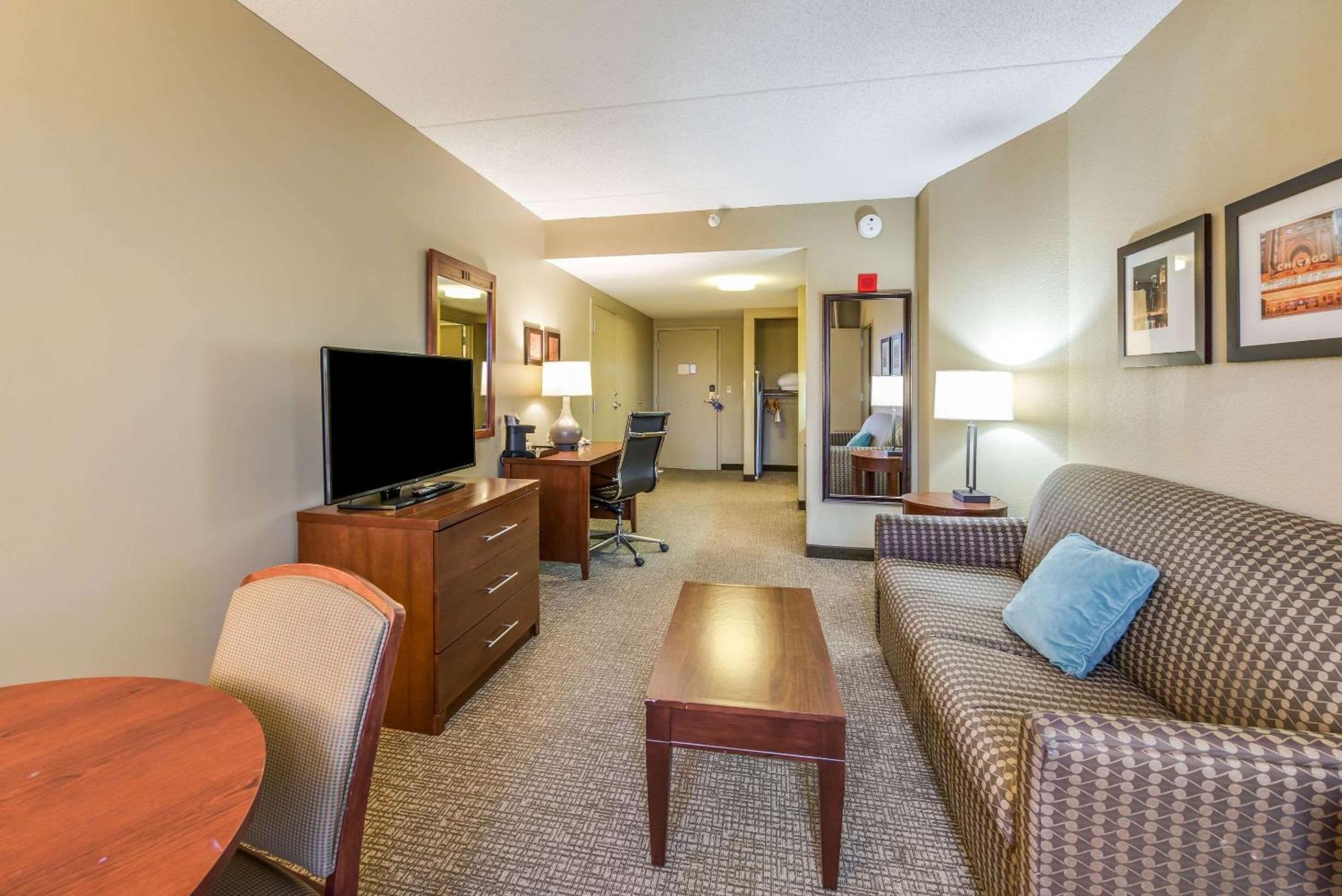 Comfort Suites Chicago O'Hare Airport Schiller Park Ngoại thất bức ảnh